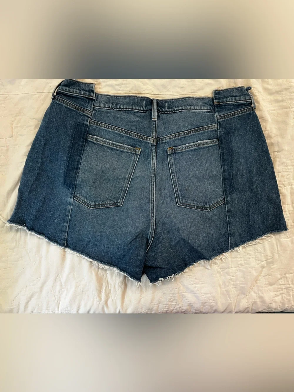 Abercrombie & Fitch Dark Blue Denim Curve “The Mom Short” High-Rise